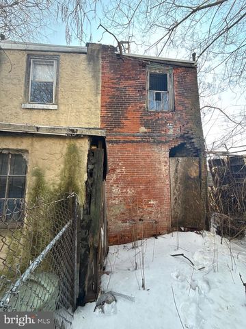 912 N 45TH ST, Philadelphia, PA 19104