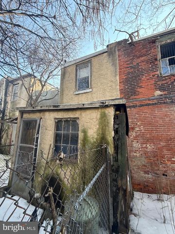 912 N 45TH ST, Philadelphia, PA 19104