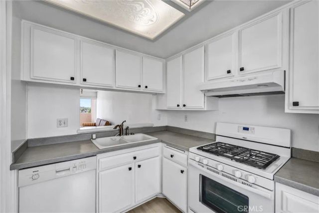 3845 Farquhar Avenue 309, Los Alamitos, CA 90720