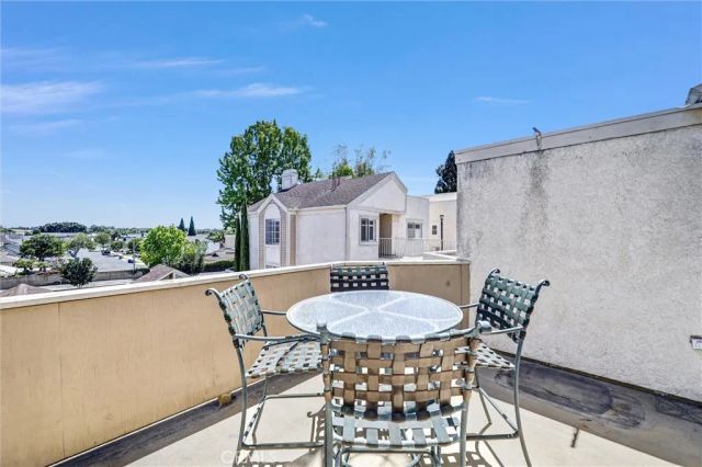 3845 Farquhar Avenue 309, Los Alamitos, CA 90720