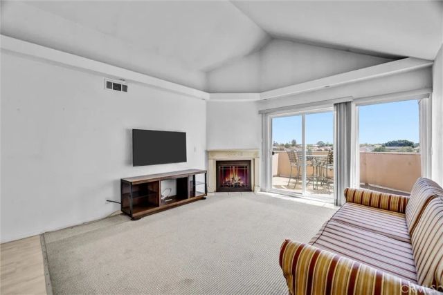 3845 Farquhar Avenue 309, Los Alamitos, CA 90720
