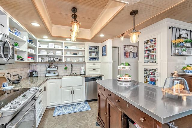 5220 BRITTANY DRIVE S 201, St Petersburg, FL 33715