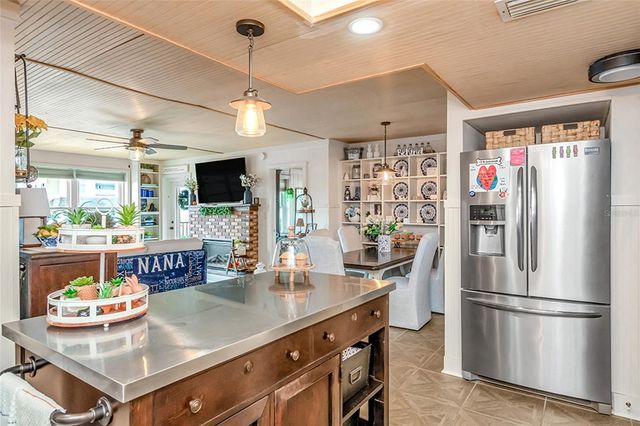 5220 BRITTANY DRIVE S 201, St Petersburg, FL 33715