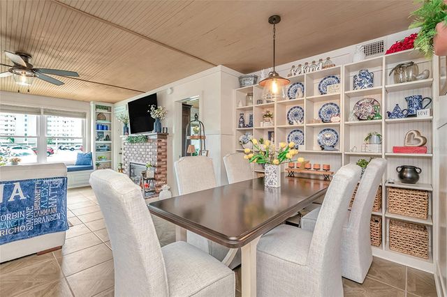 5220 BRITTANY DRIVE S 201, St Petersburg, FL 33715