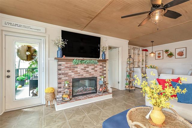 5220 BRITTANY DRIVE S 201, St Petersburg, FL 33715