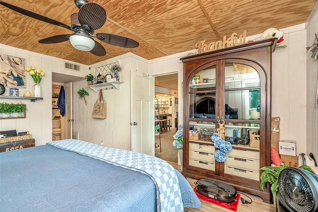5220 BRITTANY DRIVE S 201, St Petersburg, FL 33715