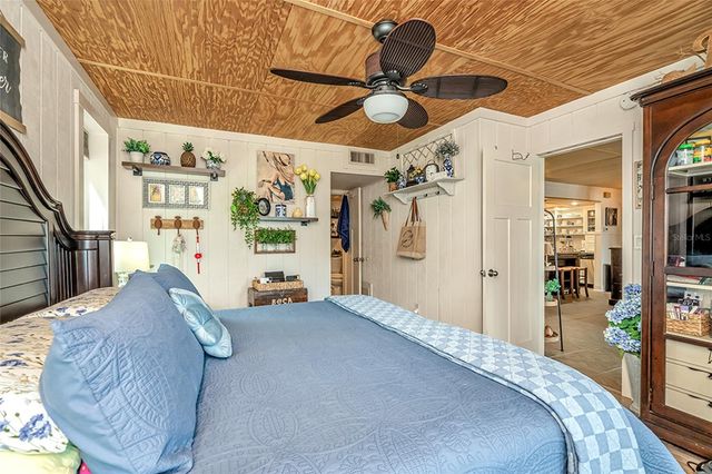 5220 BRITTANY DRIVE S 201, St Petersburg, FL 33715