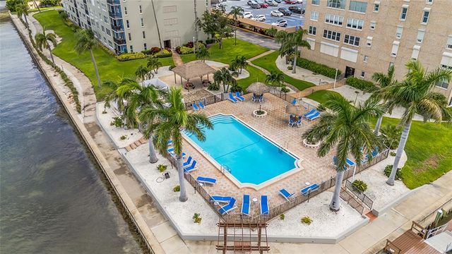 5220 BRITTANY DRIVE S 201, St Petersburg, FL 33715