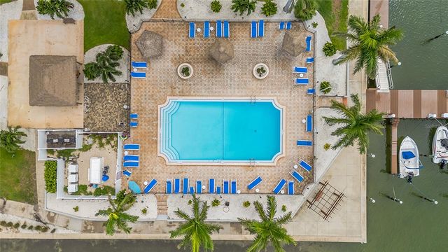 5220 BRITTANY DRIVE S 201, St Petersburg, FL 33715