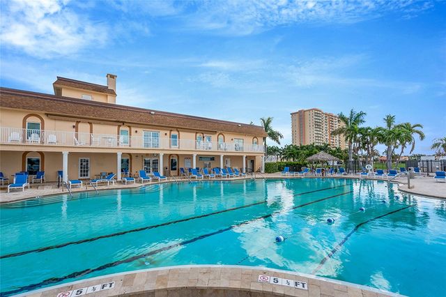 5220 BRITTANY DRIVE S 201, St Petersburg, FL 33715