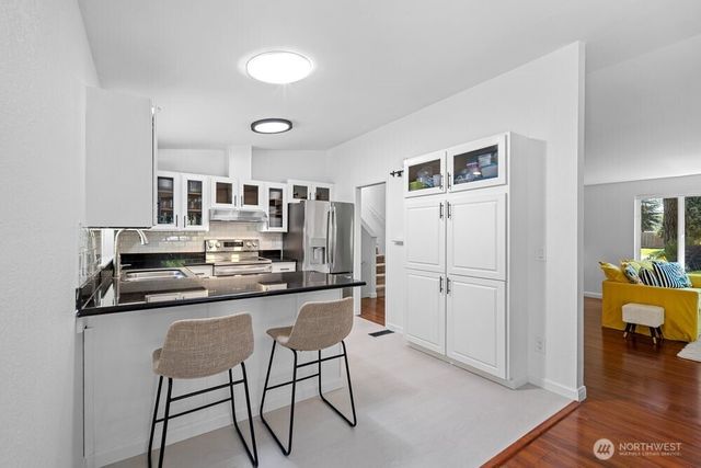 24306 87th Place W, Edmonds, WA 98026