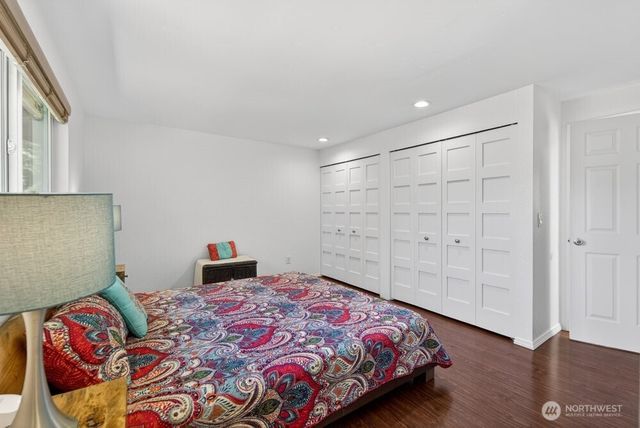 24306 87th Place W, Edmonds, WA 98026