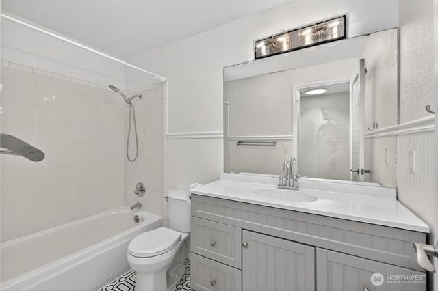 24306 87th Place W, Edmonds, WA 98026