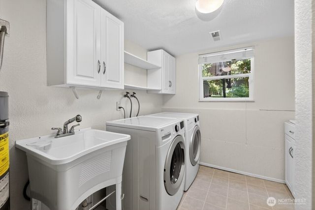 24306 87th Place W, Edmonds, WA 98026