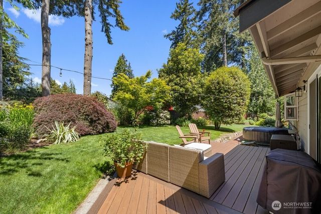 24306 87th Place W, Edmonds, WA 98026