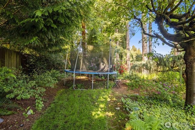 24306 87th Place W, Edmonds, WA 98026