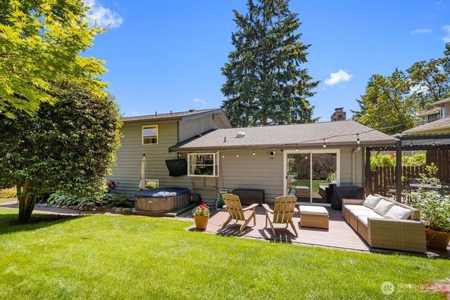 24306 87th Place W, Edmonds, WA 98026