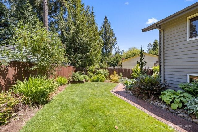 24306 87th Place W, Edmonds, WA 98026