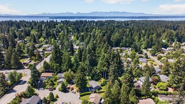 24306 87th Place W, Edmonds, WA 98026