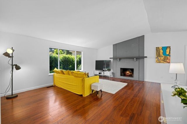 24306 87th Place W, Edmonds, WA 98026