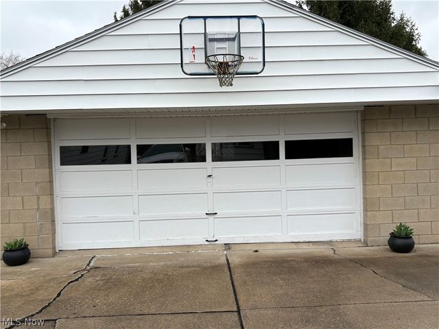 1442 Youll Street, Niles, OH 44446