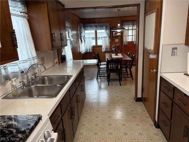 1442 Youll Street, Niles, OH 44446