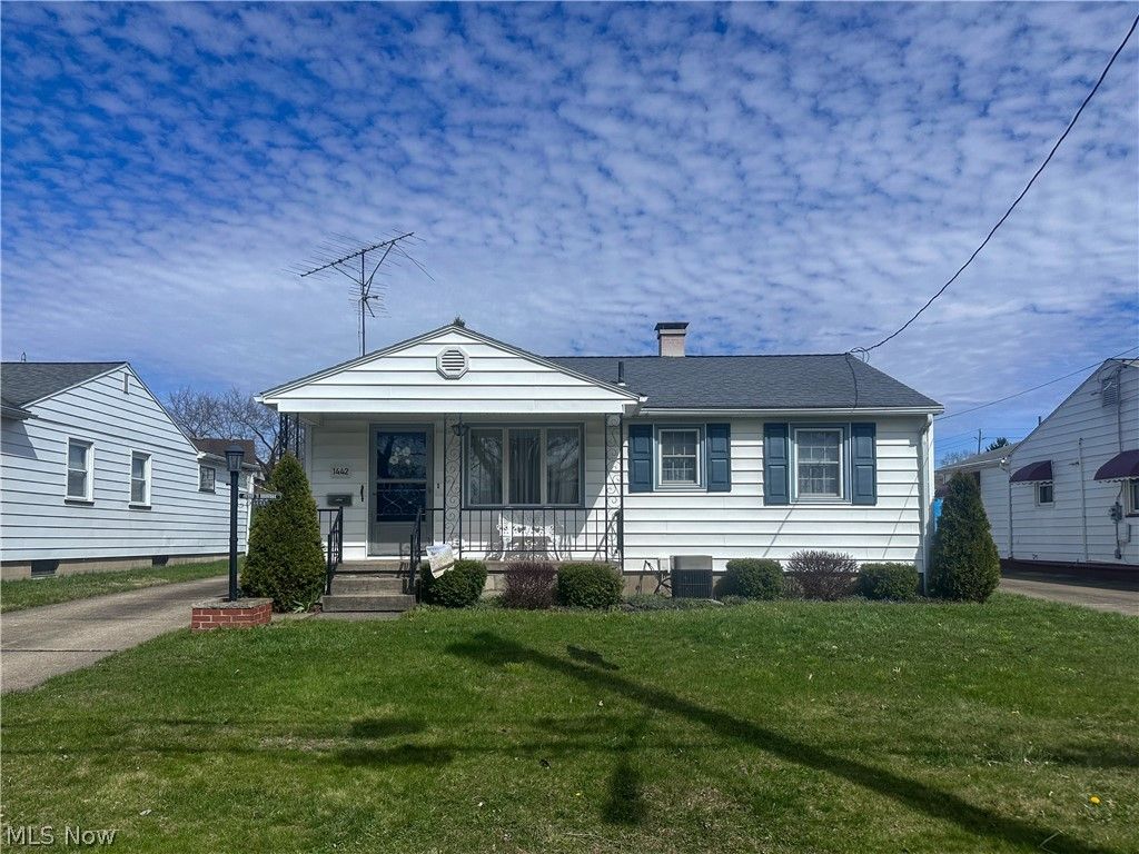 1442 Youll Street, Niles, OH 44446