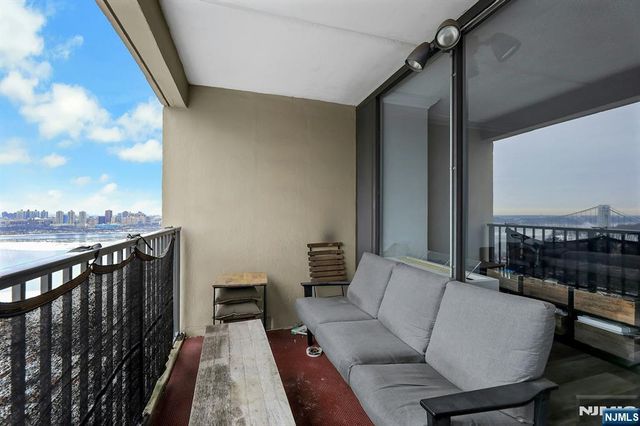 6 Horizon Road 2209, Fort Lee, NJ 07024