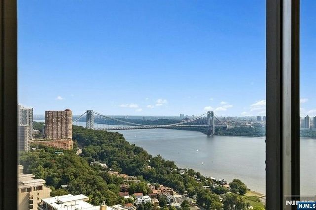 6 Horizon Road 2209, Fort Lee, NJ 07024