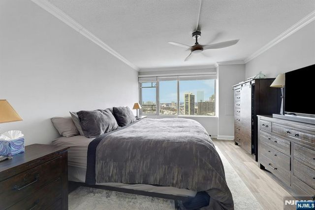 6 Horizon Road 2209, Fort Lee, NJ 07024