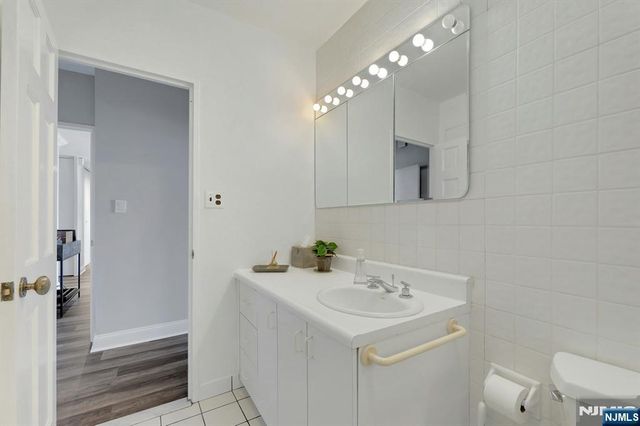 6 Horizon Road 2209, Fort Lee, NJ 07024