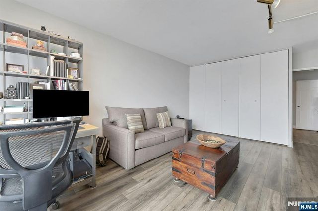 6 Horizon Road 2209, Fort Lee, NJ 07024