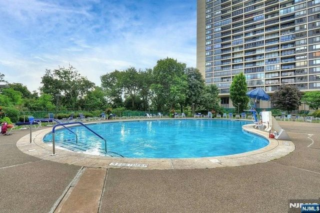 6 Horizon Road 2209, Fort Lee, NJ 07024