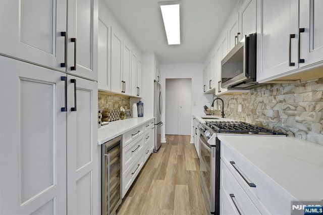 6 Horizon Road 2209, Fort Lee, NJ 07024