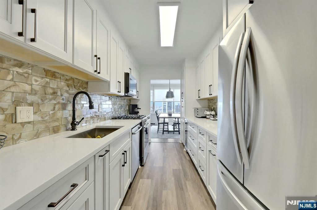 6 Horizon Road 2209, Fort Lee, NJ 07024