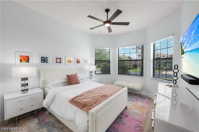 13836 Luna DR, Naples, FL 34109