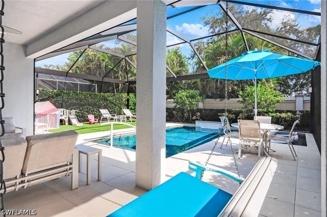 13836 Luna DR, Naples, FL 34109