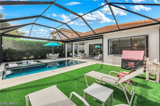 13836 Luna DR, Naples, FL 34109