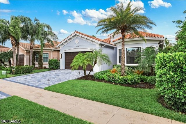13836 Luna DR, Naples, FL 34109