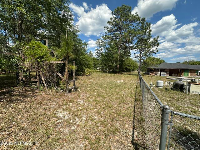2400 RANGE LINE Road, Middleburg, FL 32068