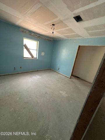 2400 RANGE LINE Road, Middleburg, FL 32068
