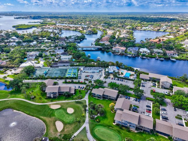 18440 SE Wood Haven Lane A, Jupiter, FL 33469