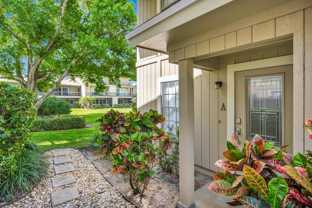 18440 SE Wood Haven Lane A, Jupiter, FL 33469