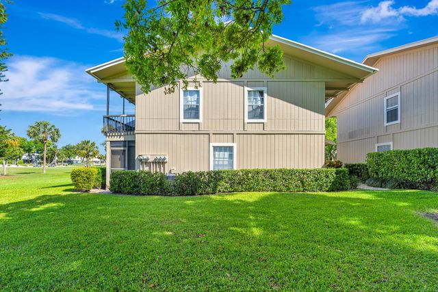 18440 SE Wood Haven Lane A, Jupiter, FL 33469