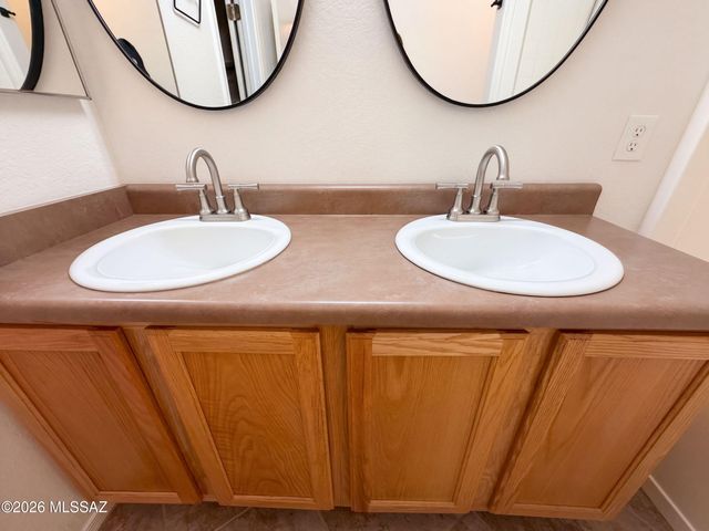 7718 S Titanite Lane, Tucson, AZ 85747