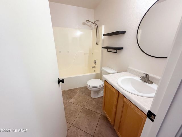 7718 S Titanite Lane, Tucson, AZ 85747