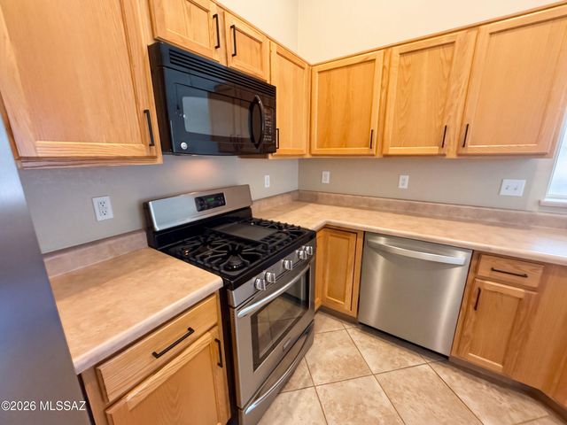 7718 S Titanite Lane, Tucson, AZ 85747