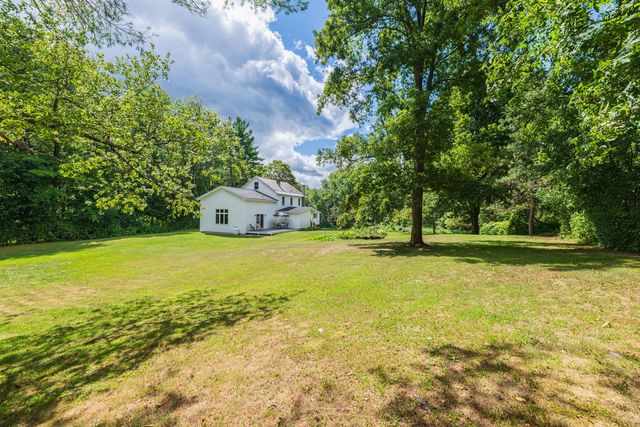 6265 VT Route 7A, Sunderland, VT 05250