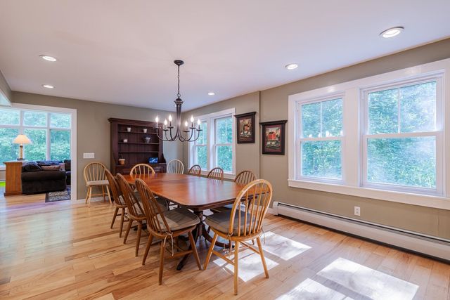 6265 VT Route 7A, Sunderland, VT 05250