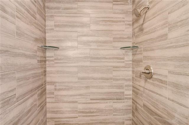 402 Hemlock Street, Rogers, AR 72756